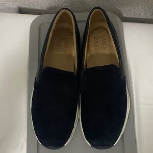 Naturalizer Women’s Black Suede Slip-On Loafers